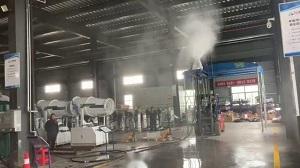 美泰噴霧--雙流體霧化噴嘴在可旋轉(zhuǎn)霧炮機(jī)現(xiàn)場測試噴霧效果展
